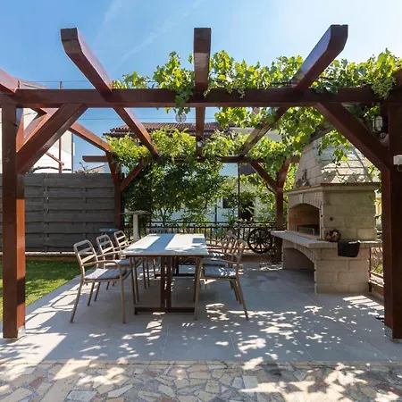 Cukerina With Whirpool & Sauna Apartamento *