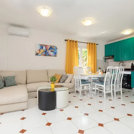 Apartamento Cukerina With Whirpool & Sauna *